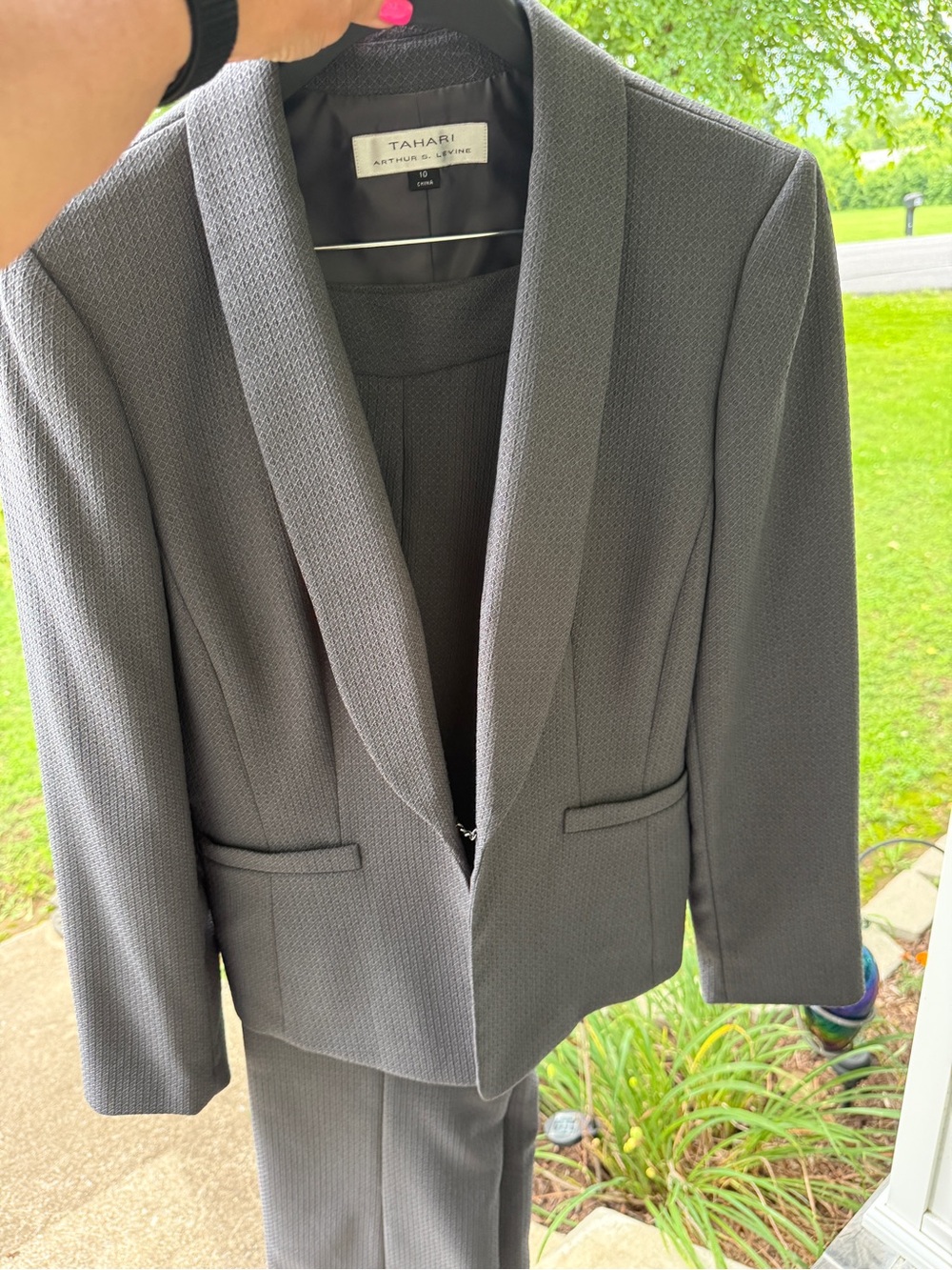 Tahari Gray Women's Tailored Blazer & Pant Suit - Picture 5 of 6